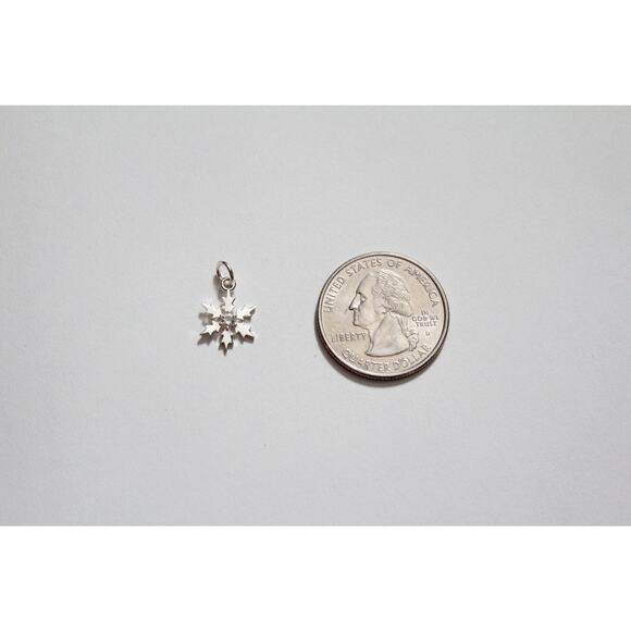 Sterling Silver Snowflake Charm, Sterling Silver Christmas Snowflake Charm - Picture 4 of 6